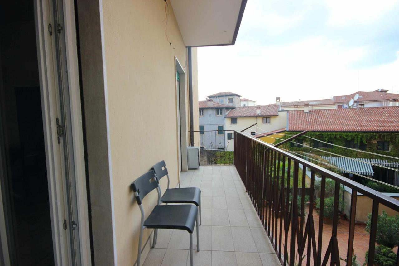 Case Vr Holiday Residenza 2 Di Picche Verona Bagian luar foto